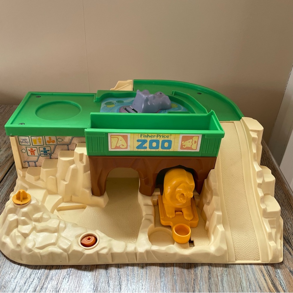 Vintage 1984 Fisher-Price Little People Zoo🦁❤️